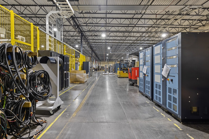 More Photos Of 9787 Green Park Industrial Dr, Saint Louis Manufacturing For Lease