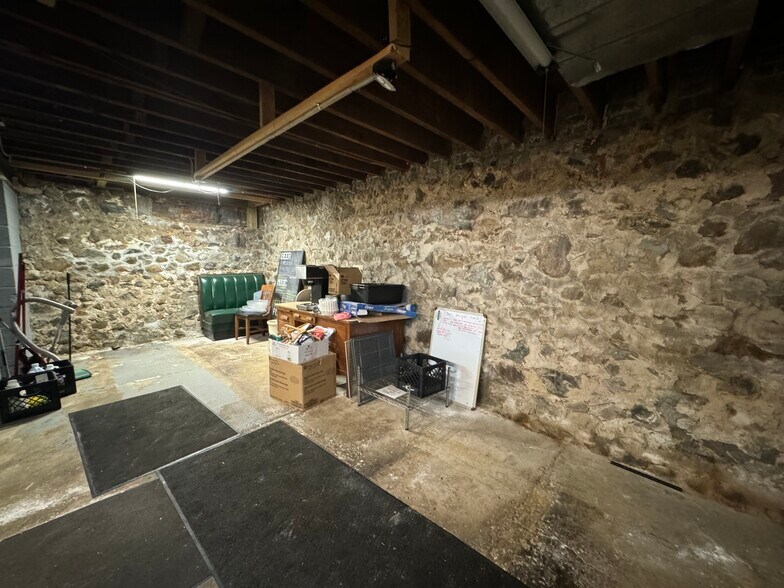 More Photos Of 115 S Main St, Chelsea Storefront Retail Office For Lease
