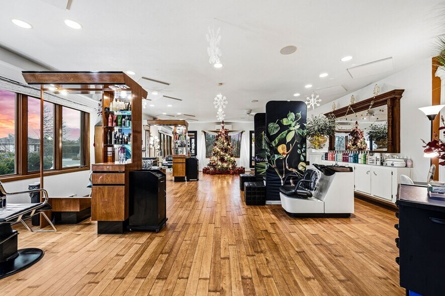 More Photos Of 7828 Highway 42, Egg Harbor Storefront For Sale