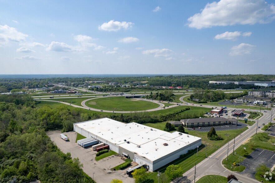 More Photos Of 283 Sharts Dr, Springboro Distribution For Lease