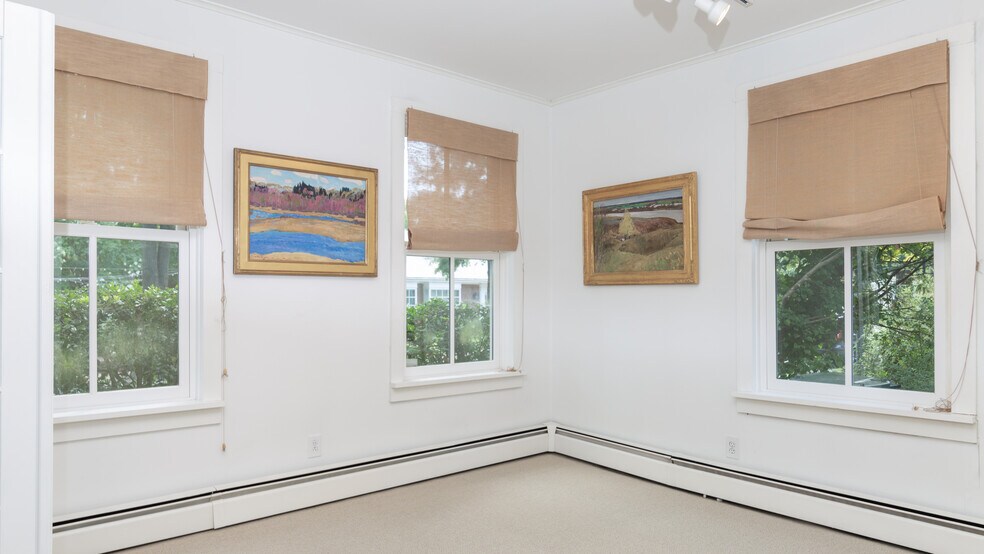 More Photos Of 33 S Harrison St, Easton Office Residential For Sale
