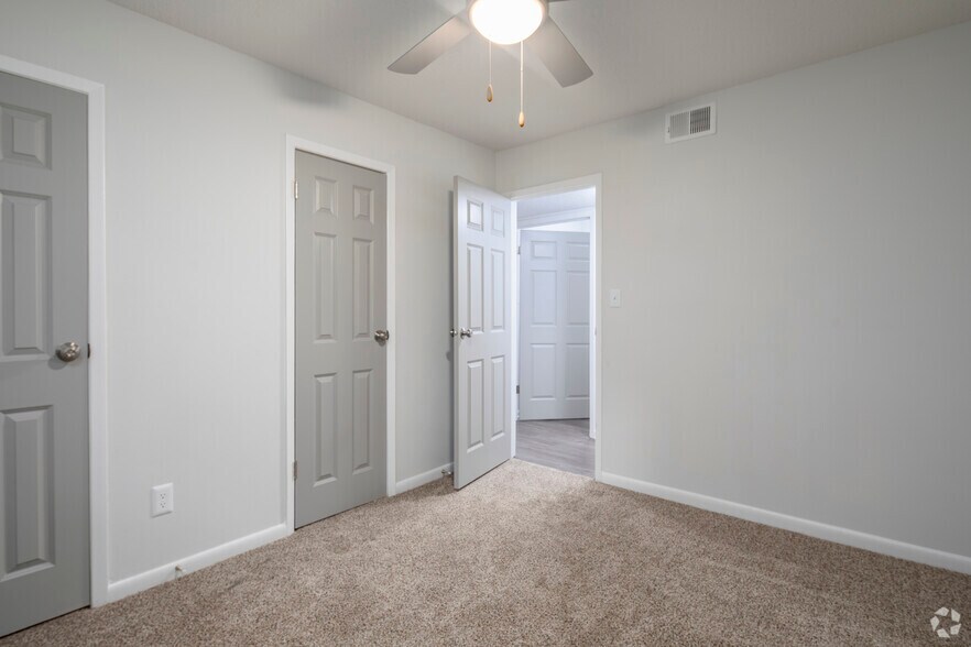 More Photos Of 403 3rd St NE, Alabaster Apartments For Sale