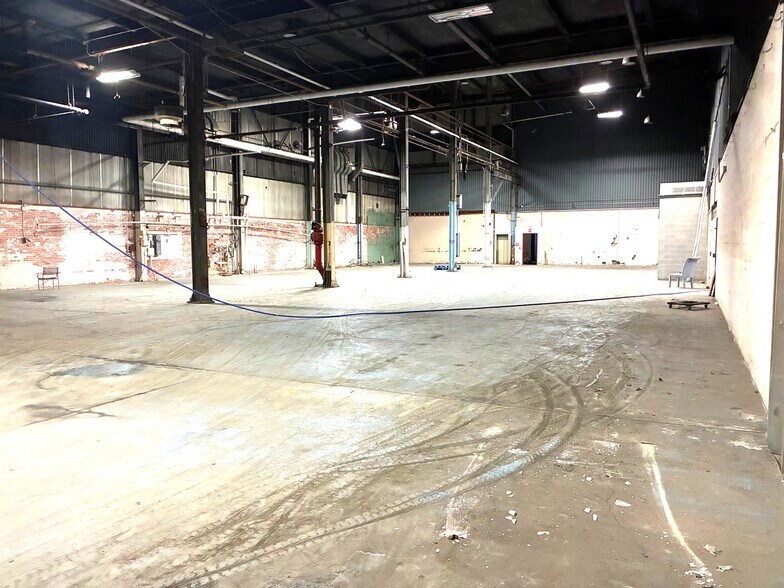 More Photos Of 121 Lincoln Ave, Rochester Manufacturing For Lease