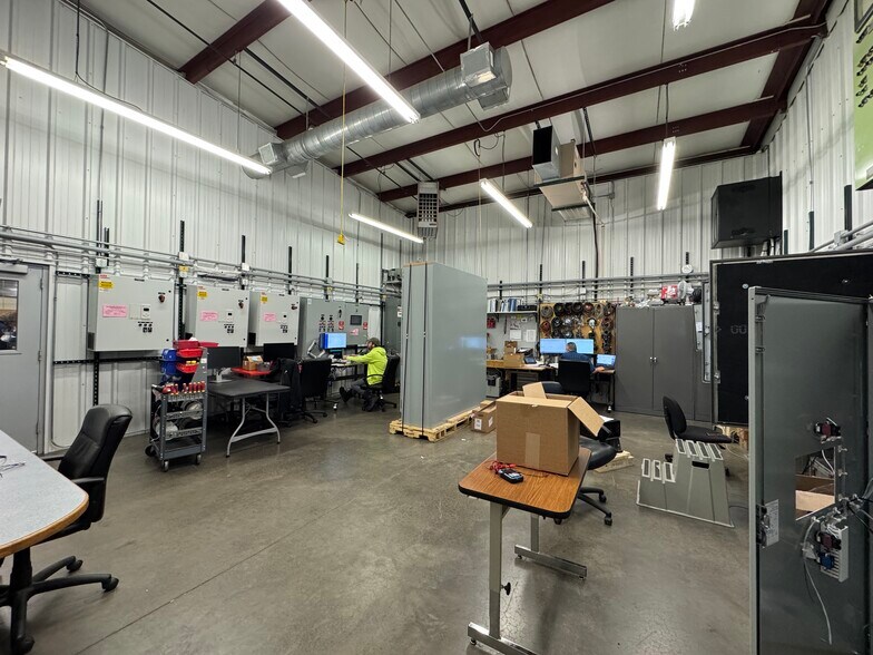 More Photos Of 4633 Tompkins Dr, Madison Warehouse For Sale