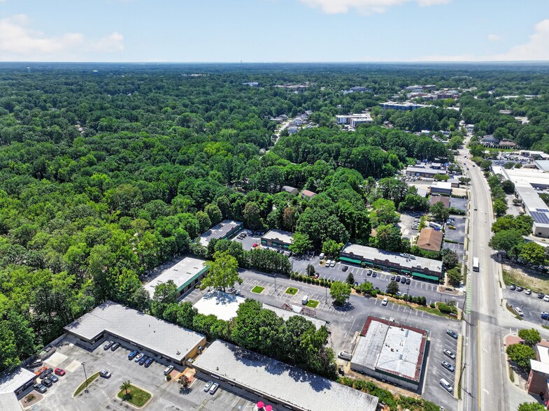 More Photos Of 594 E Chatham St, Cary Office For Sale