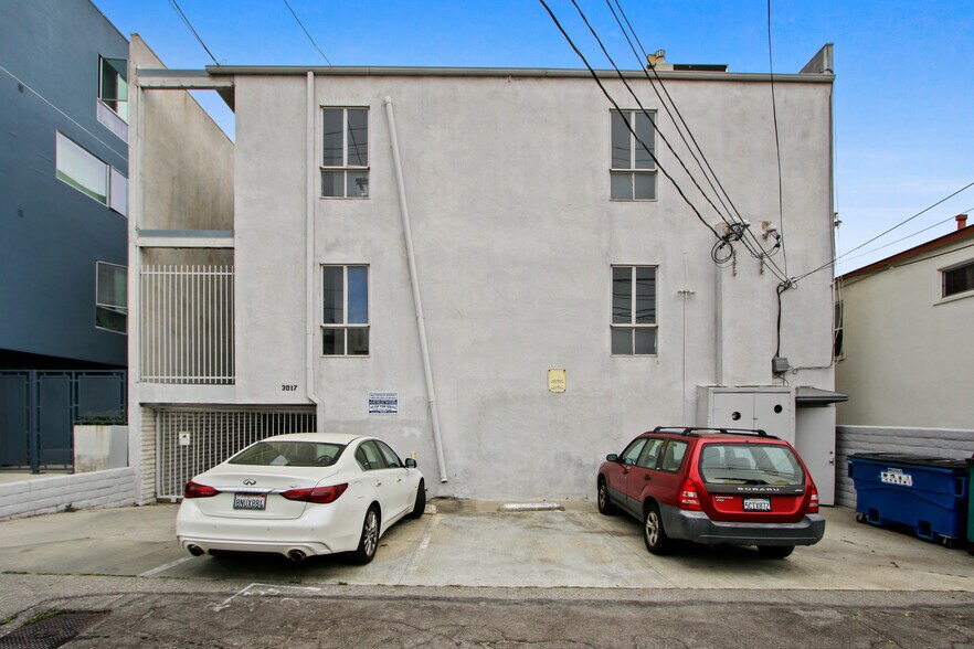 More Photos Of 3017 Santa Monica Blvd, Santa Monica Office For Sale