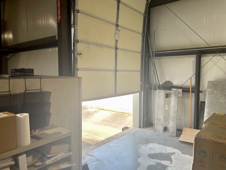 More Photos Of 628 Old Saint Marys Rd, Perryville Storefront For Lease