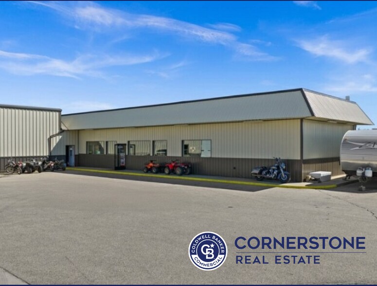 More Photos Of 1121 S Main St, Buffalo Service Station For Sale