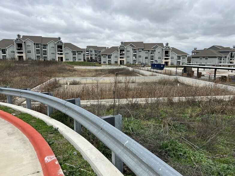 More Photos Of 1812 Parmer Ln, Austin Land For Sale