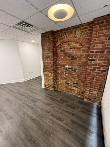 More Photos Of 11 N 2nd St, Philadelphia Apartments For Sale