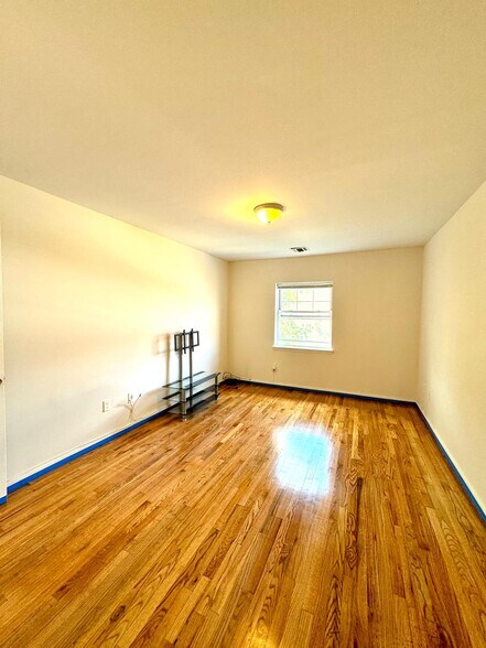 More Photos Of 1387 Stanley Ave, Brooklyn Apartments For Sale