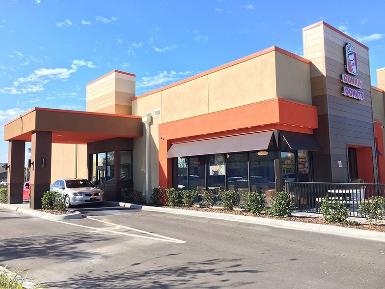 More Photos Of 13458 Landstar Blvd, Orlando Restaurant For Sale