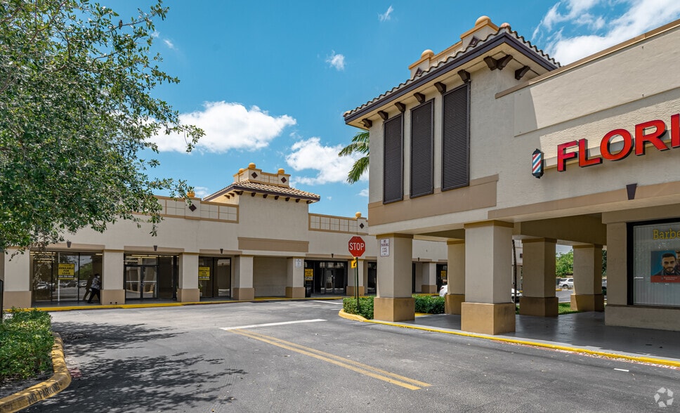 More Photos Of 15-199 N State Road 7, Plantation Unknown For Lease