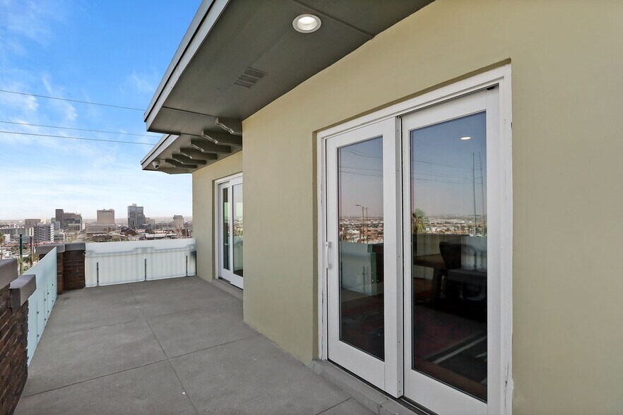 More Photos Of 1701 N Stanton St, El Paso Office Residential For Sale