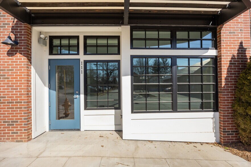 More Photos Of 315 Haywood Rd, Asheville Storefront Retail Residential For Sale