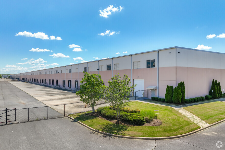 More Photos Of 711-715 Venture Dr, Southaven Distribution For Lease