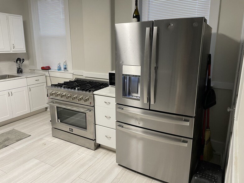 More Photos Of 9718 Dixie Hwy, Louisville Freestanding For Sale