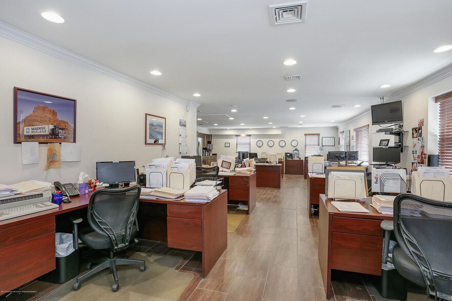 More Photos Of 937 US Highway 9, Sayreville Freestanding For Sale
