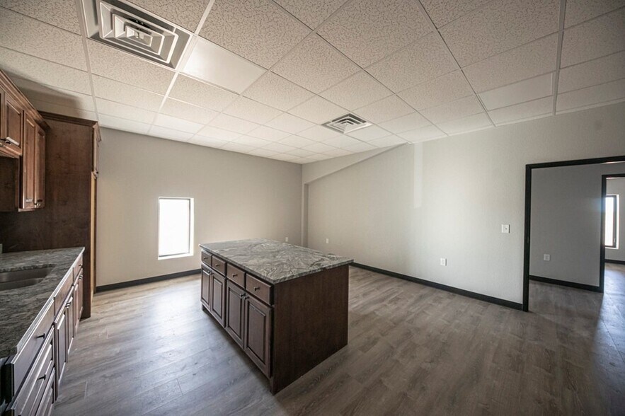 More Photos Of 14661 W I-20, Odessa Warehouse For Lease