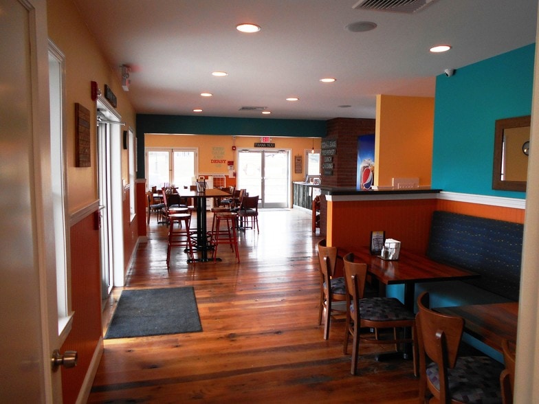 More Photos Of 148 Elizabeth St, Derby Restaurant For Lease