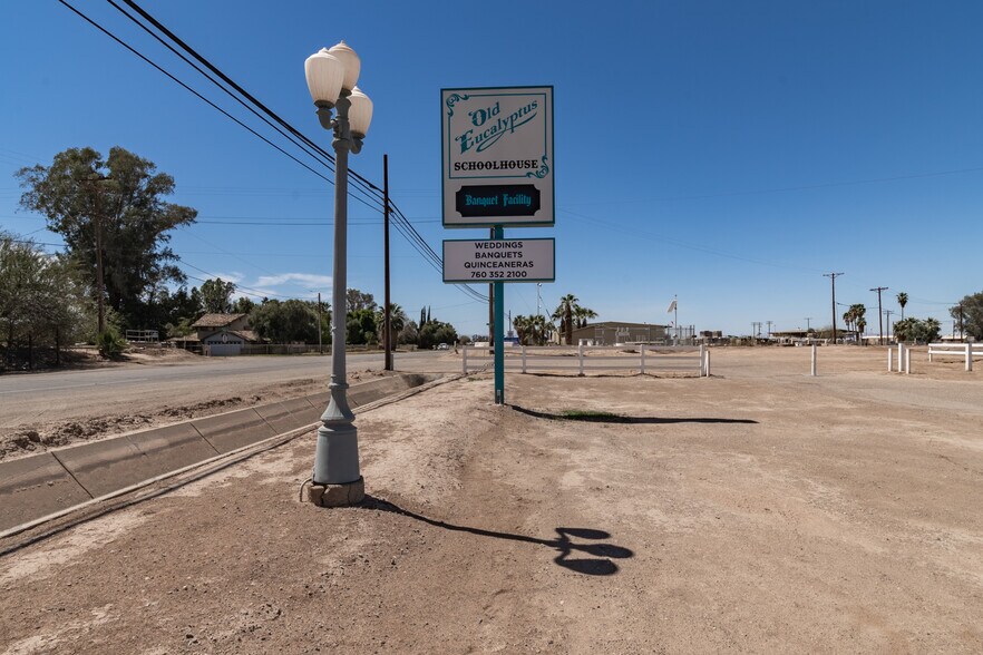 More Photos Of 796 W Evan Hewes, El Centro Restaurant For Sale