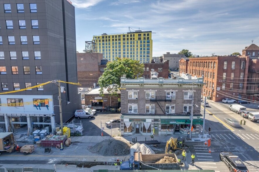 More Photos Of 22 Broad St, Port Chester Warehouse For Sale