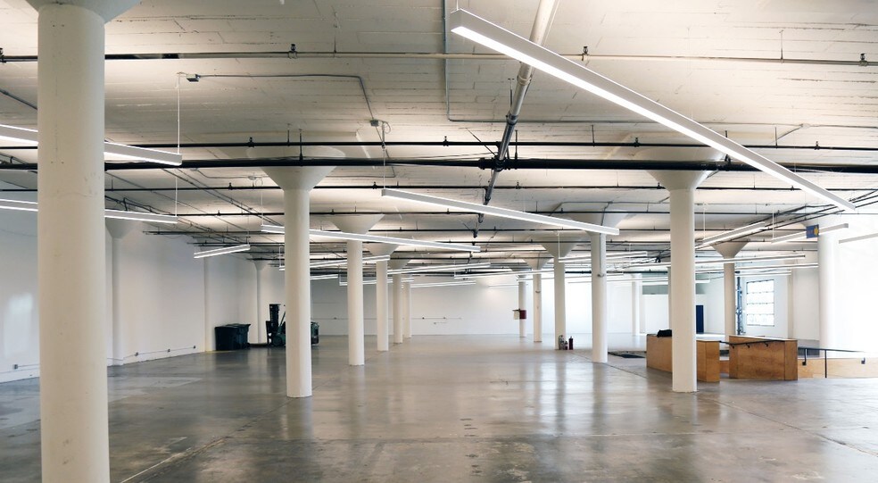 More Photos Of 2201 Poplar St, Oakland Manufacturing For Lease