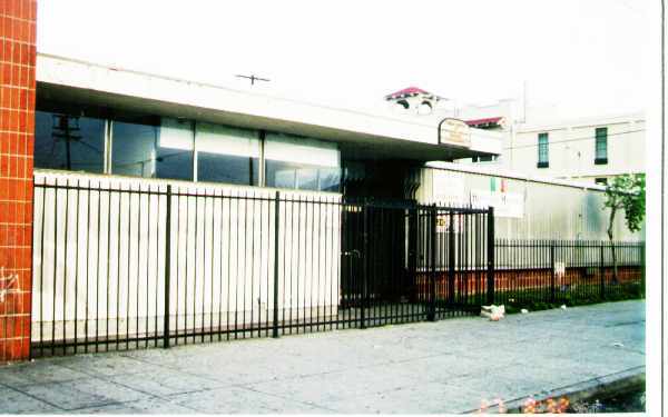 More Photos Of 2501 S Hill St, Los Angeles Office For Sale