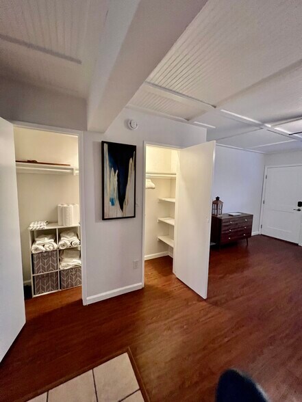 More Photos Of 1014 N Oxford Ave, Los Angeles Apartments For Sale