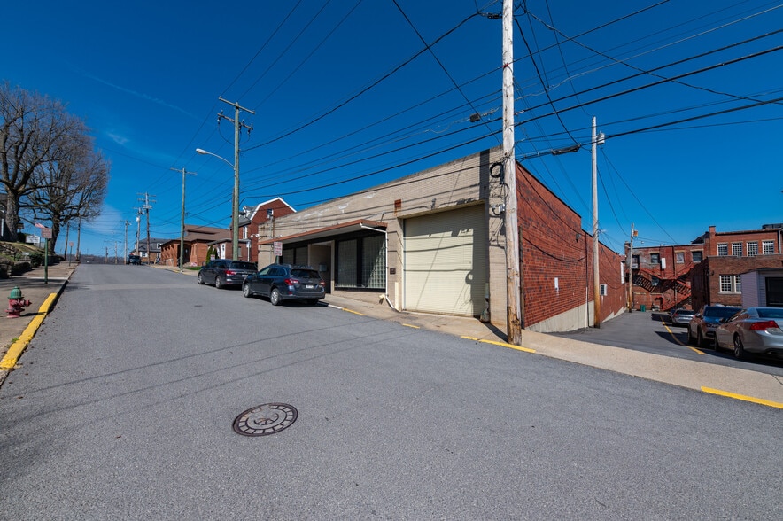 More Photos Of 347 W Main St, Clarksburg Office For Lease