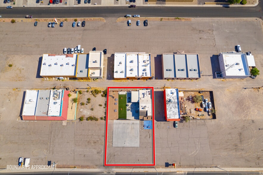 More Photos Of 877 Hancock Rd, Bullhead City Bar For Sale
