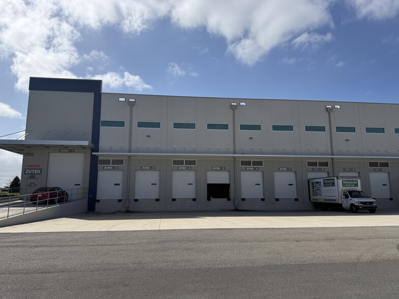 More Photos Of 2510 51st Ave E, Palmetto Warehouse For Lease