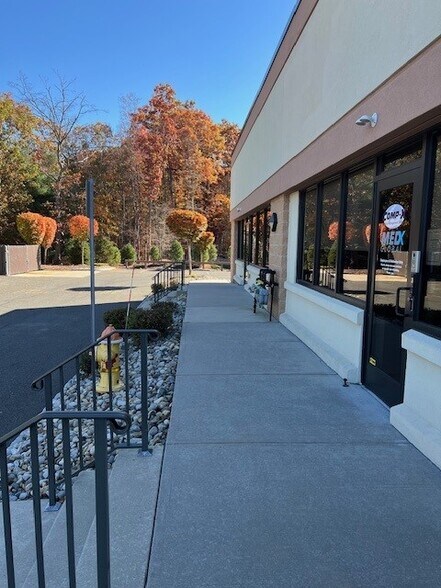 More Photos Of 50 US Highway 9 Hwy, Morganville Medical For Lease