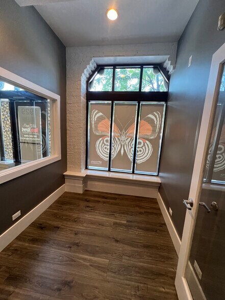 More Photos Of 430 Park Ave, Highland Park Office For Lease