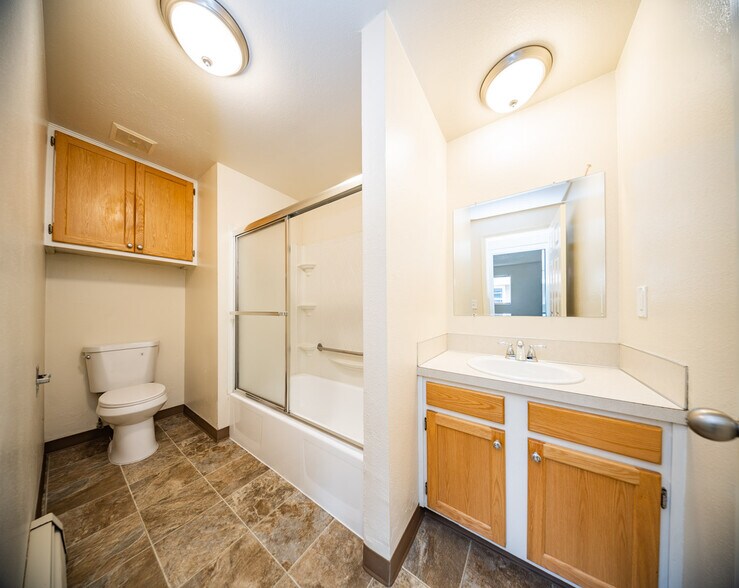 More Photos Of 2522-2556 Simpson St SE, Salem Apartments For Sale