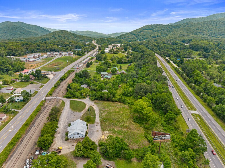 More Photos Of 14 Mimidis Ln, Swannanoa Office For Sale
