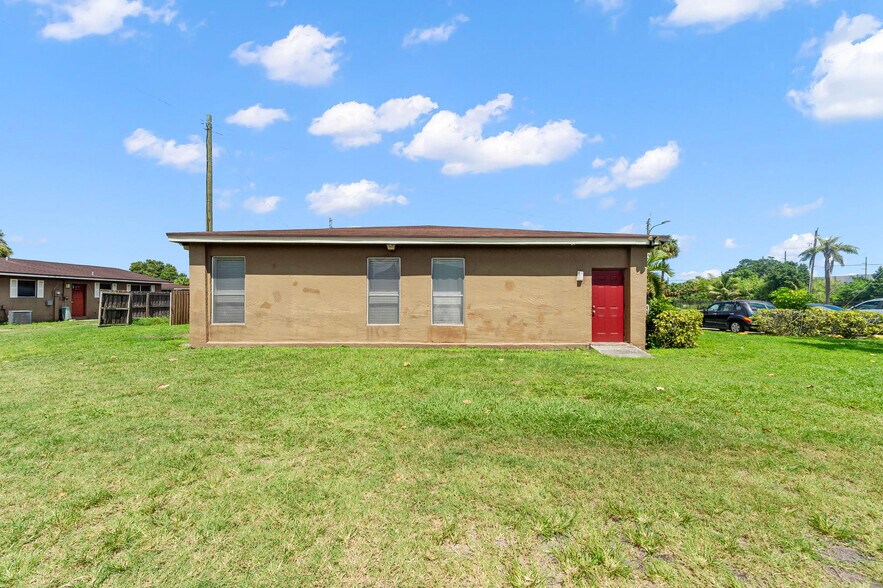 More Photos Of 700 Harlem Tenants Cir, Clewiston Apartments For Sale