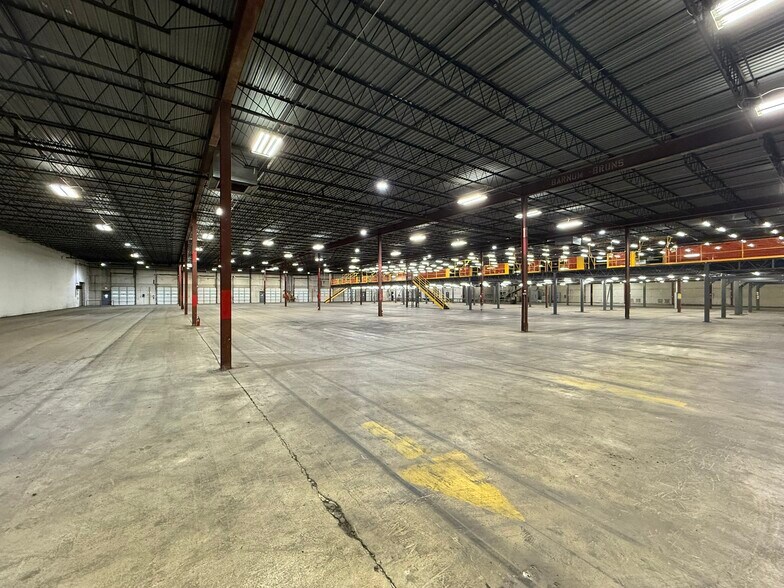More Photos Of 3440 Trant Ave, Norfolk Distribution For Lease