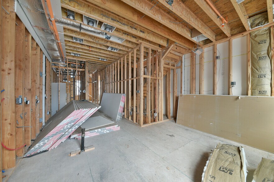 More Photos Of 1808 Frankford Ave, Philadelphia Storefront Retail Residential For Sale