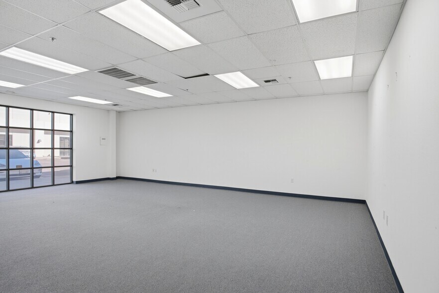 More Photos Of 5256 Pirrone Ct, Salida Warehouse For Lease