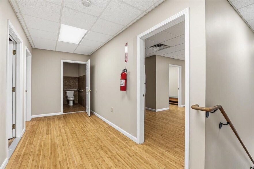 More Photos Of 106 Flow State Vis, Asheville Flex For Lease