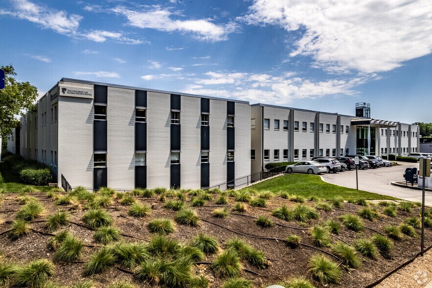 More Photos Of 7301 Mission Rd, Prairie Village Medical For Sale