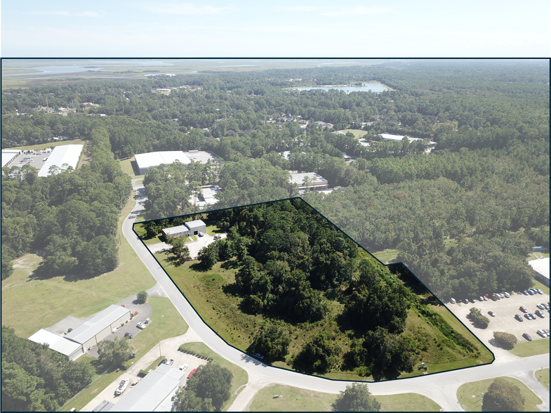 More Photos Of 117 Indigo Dr, Brunswick Industrial For Sale