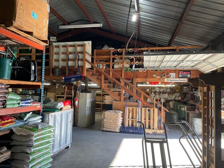 More Photos Of 5582 N 146th St, Hugo Freestanding For Sale