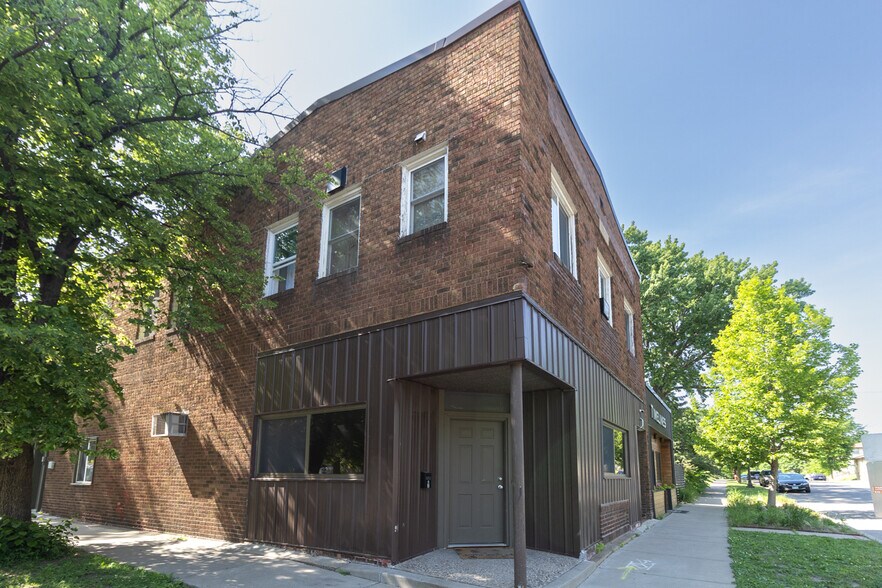 More Photos Of 1321 Payne Ave, Saint Paul Storefront Retail Residential For Sale