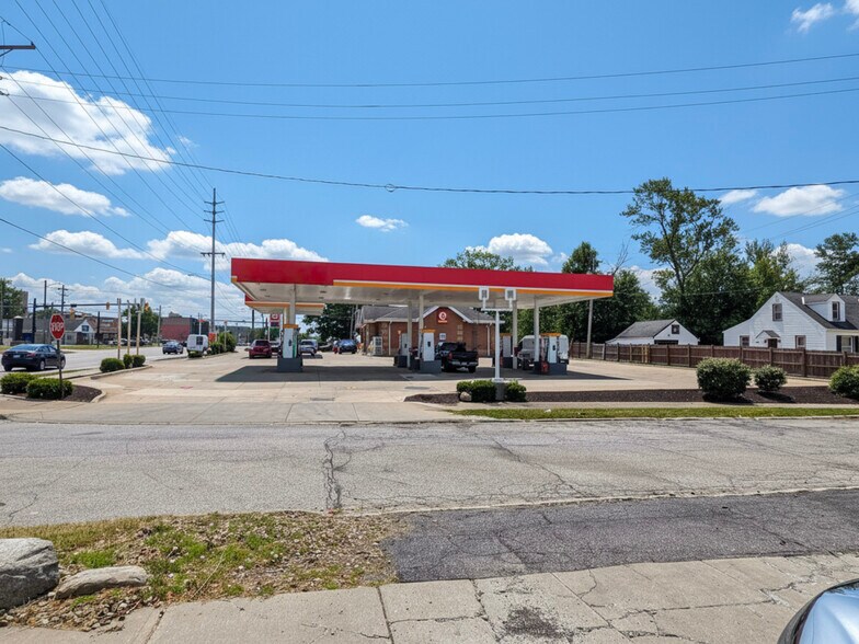 More Photos Of 5270 Northfield Rd, Maple Heights Convenience Store For Lease
