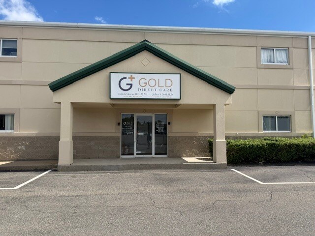 More Photos Of 63 1/2 Jefferson Ave, Salem Office For Lease