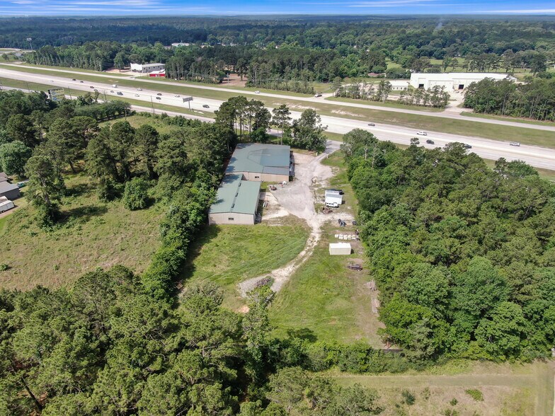 More Photos Of 2745 Interstate 45 S, New Waverly Manufacturing For Lease
