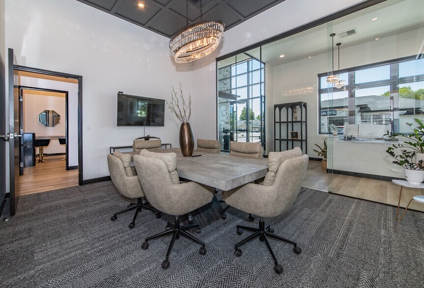 More Photos Of 3169 W Belltower Dr, Meridian Office For Sale