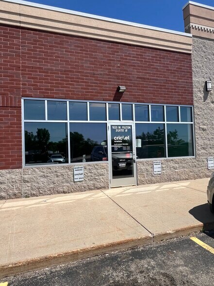 More Photos Of 1020 W Fulton St, Waupaca Freestanding For Lease